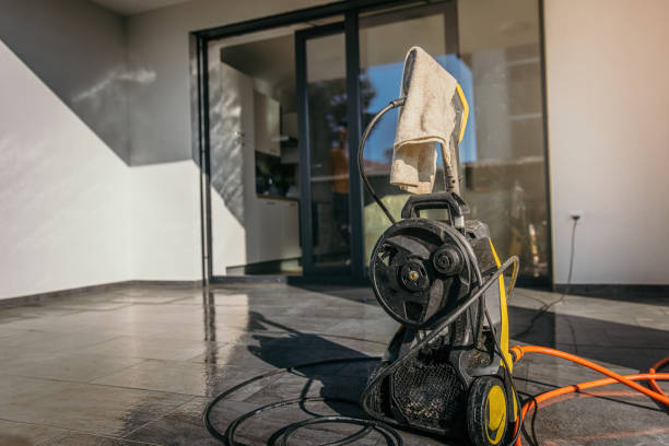 Best Vinyl Siding Pressure Washing in Sturtevant, WI